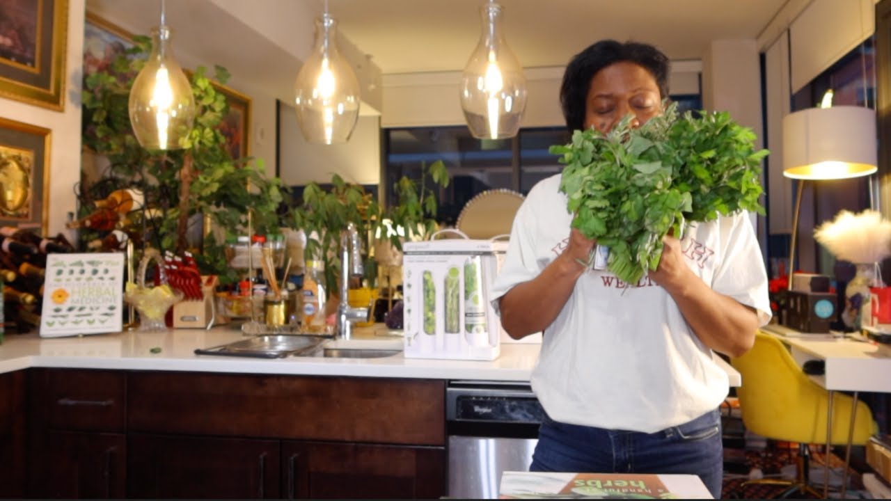 HOW TO STORE FRESH HERBS IN THE REFRIGERATOR TO LAST LONGER! YouTube