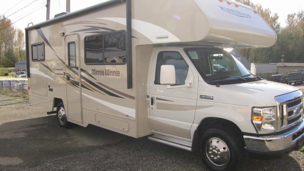 Used 2017 Winnebago Minnie Winnie 25B Motorhome For Sale in Everett