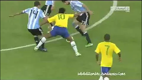 ronaldinho y neymar vs Argentina