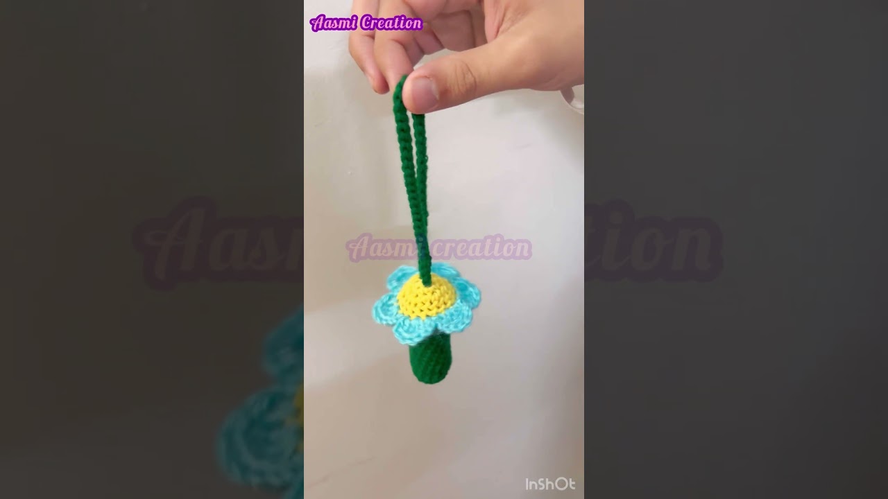 How to make crochet lip balm/lipstick holder/bag charm ,क्रोशे लिपबालम/ लिपस्टिक होल्डर बनवाईला शिका