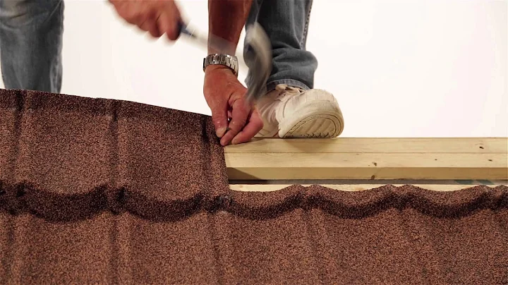 Fixing / Installing Lightweight Roofing: Short Cou...