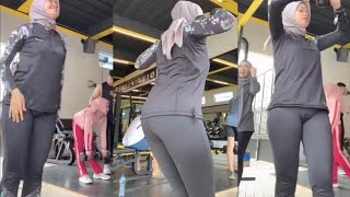 Hijab Style Try On A Set of Women's Sports Clothes Aerobics Gym Leggings