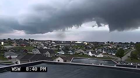 Non-rotating scud clouds