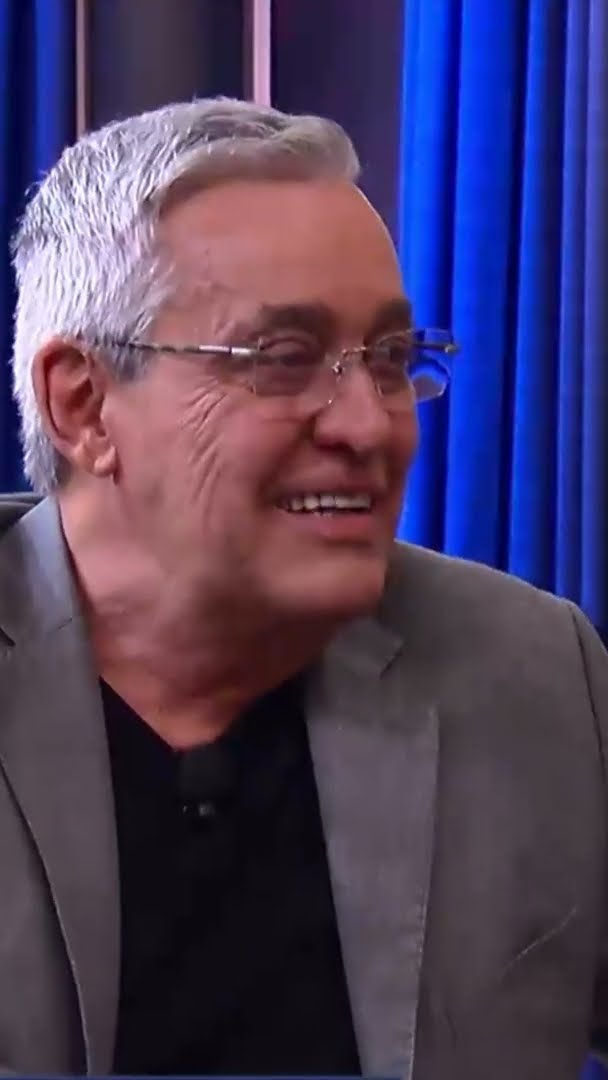 Mauro Naves relembra 7x1 na Copa de 2014: “Foi demais, né?”