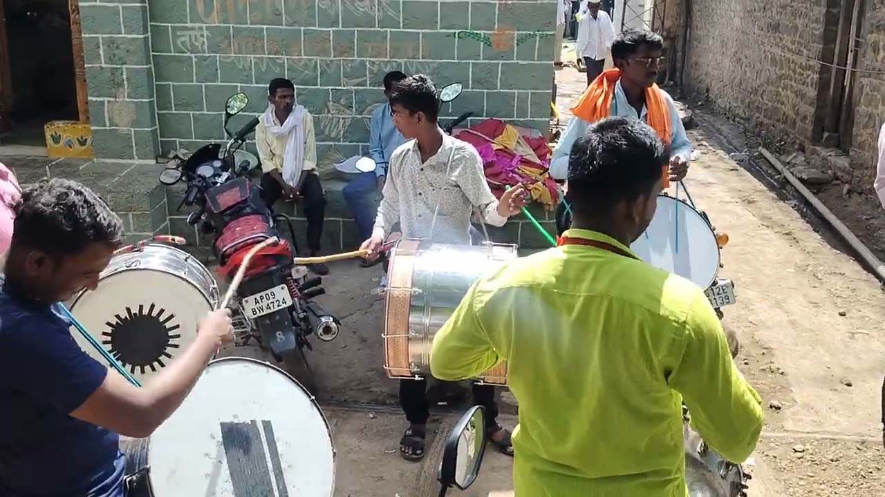 सरस्वती ब्रास बँड कंपनी रावीकर. 🙏🎹🎺🥁 