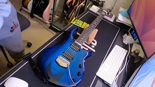 Restring my Musicman Majesty Blue Honu