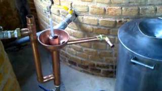 ALAMBIQUE SANTA EFIGÊNIA PRODUZINDO CACHAÇA.mp4