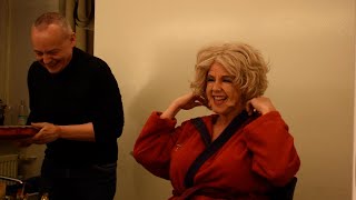 Platonow Blick In Die Maske