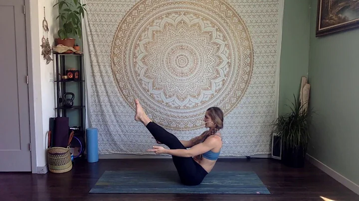 20 minute - Core Workout / Yoga Flow with Sarah Ha...