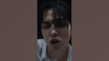 Its Park Jihoon from Treasure (T5) on Move mv y