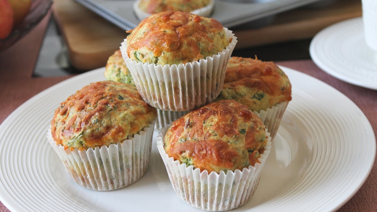 Cheese Muffins || Spinach Cheese Savoury Muffins Recipe || Breakfast ...