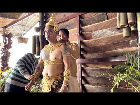 Bong General dress up Khmer Traditional clothing in Banteay Srey for Pics Part 2  តែងខ្លួនថតរូបេលេង