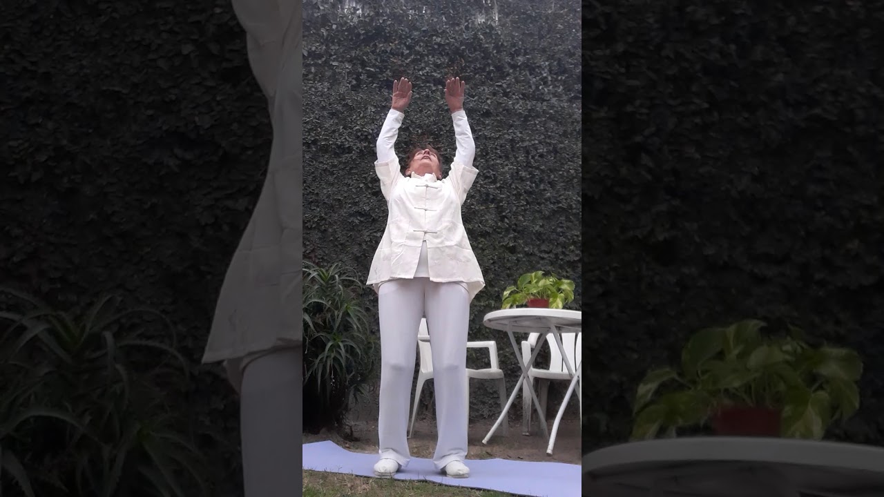 YOGAENCASA- Prof. Sara