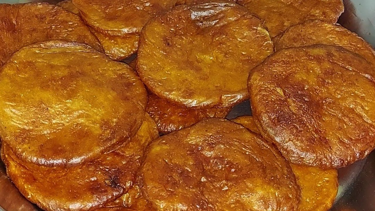 బెల్లం అరిసెలు😋👌 (అత్తిరాసాలు)వంటరానివాళ్ళుకూడా ఈజీగా  పర్ఫెక్ట్గా చేస్తారు ఇలా ఐతే👍Bellam Ariselu 😋