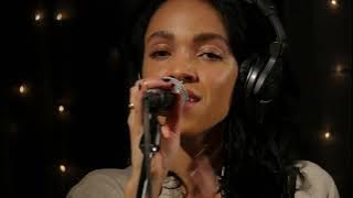 FKA twigs - Two Weeks (Live on KEXP)