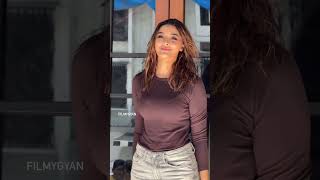 Mukherjee Vertical Look Mukherjee Legs Show......