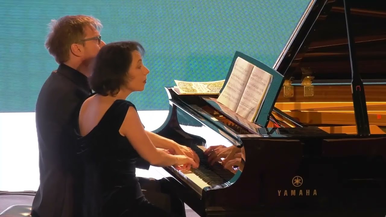 Maria MEEROVITCH and Pablo GALDO - Petite Suite (Debussy)
