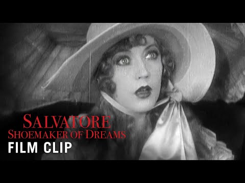 Clip - "Hollywood"