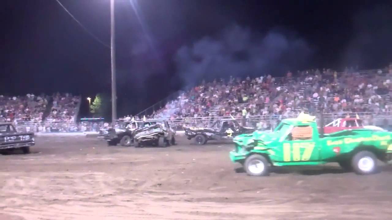 DEMOLITION DERBY TRUCK STYLE!! SMASH BASH YouTube