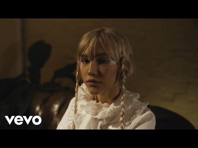 Grace VanderWaal - I Don't Like You (Official Video) class=