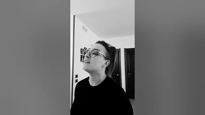 People help the people (Cover Maria Pia Tricarico)