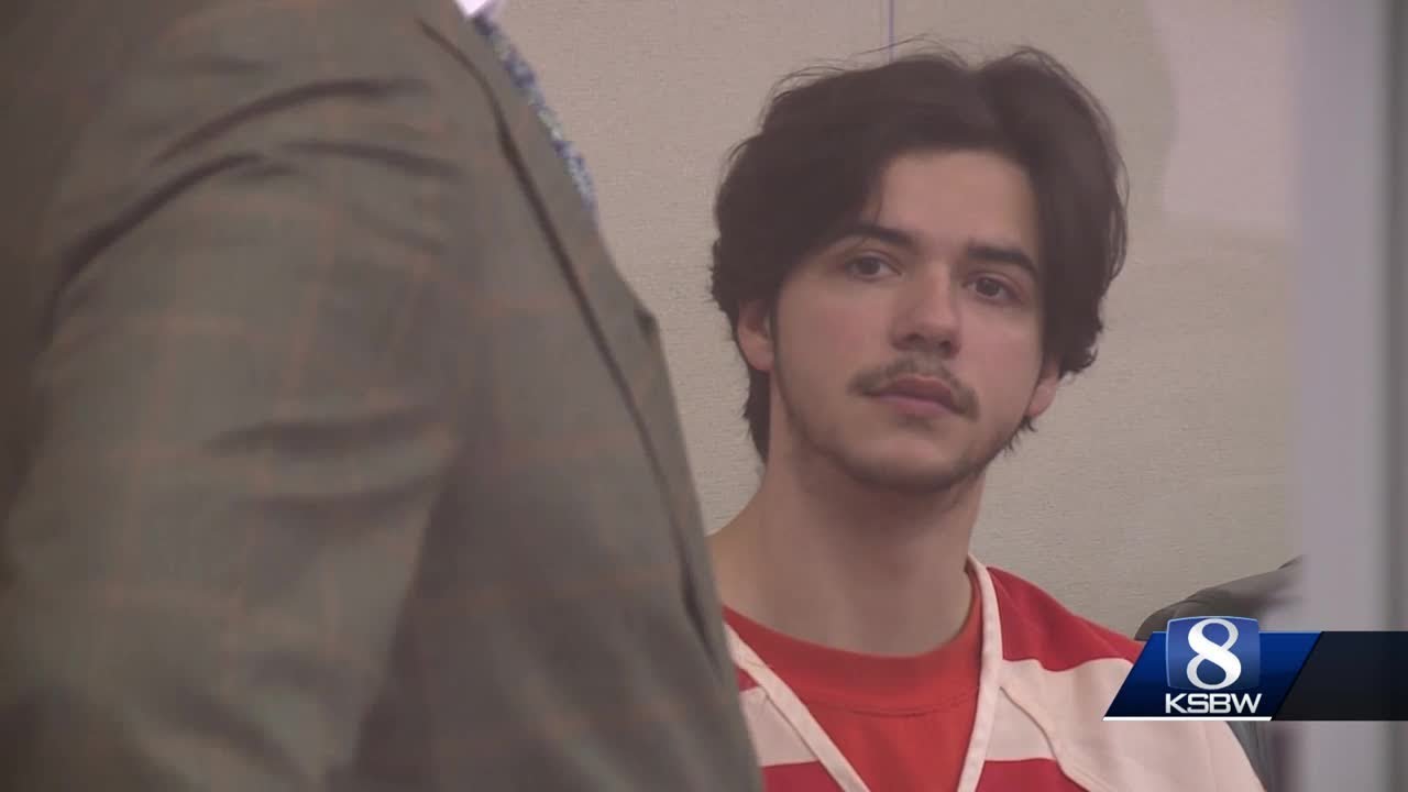 Prunedale teacher pleads not guilty to sex charges against 2 students ...