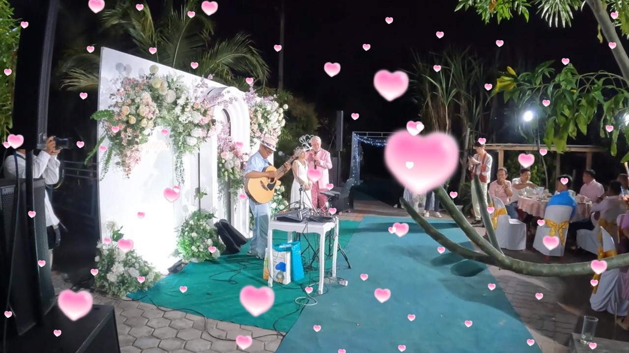 Two weddings in two days. งานแต่งงานสองงานในสองวัน