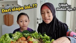 Pas Lagi Lapar Datang Kiriman Nasi Kebuli 😄 Asti Kunyit Eps 118