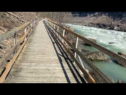 Video: Sông Whitewater tốt nhất cho các chuyến đi bè của gia đình