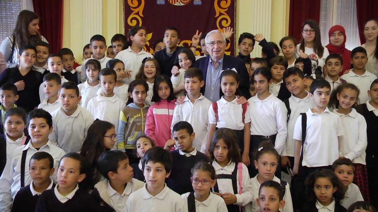 Alumnos del León Sola conocen de cerca el Palacio de la Asamblea