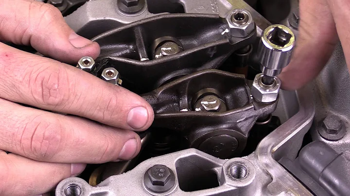 Adjusting  Valve Lash on Cummins 5.9l Engine