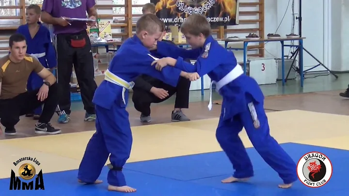 Young Dragons U10 Gi 33 kg Ochenkowski K vs Surowi...