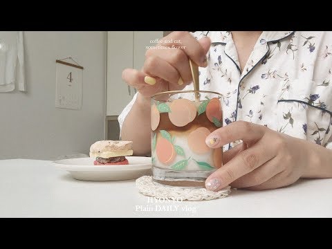 (ENG SUB) 자취방에서 보내는 홈카페,커피타임 모음☕️ (feat.일리머신,다쿠아즈,마들렌 👩🏻‍🍳✨)
