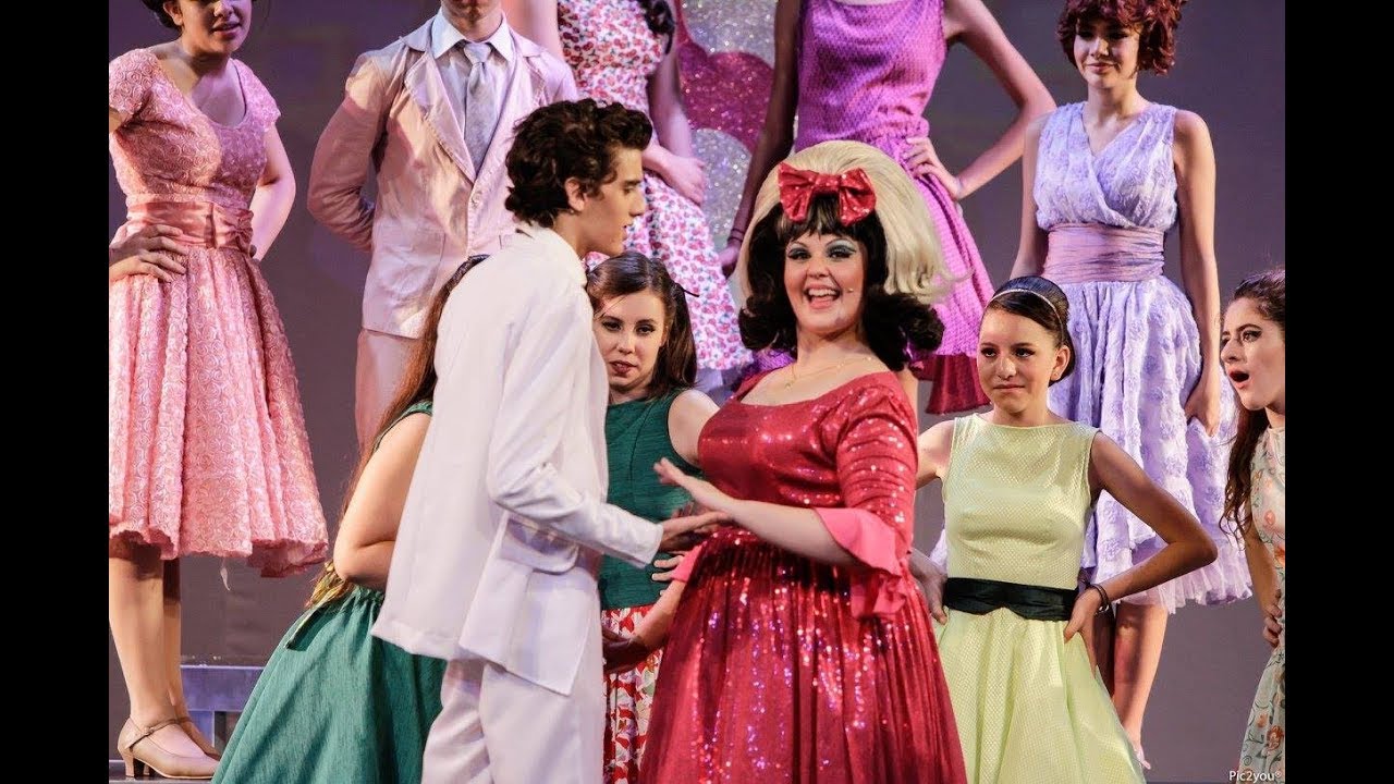 You Can't Stop The Beat / Não dá pra parar - Rafaella Khatchikian