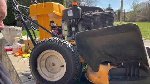 Papa Mows Stuff: How to Change the Battery in a Cub Cadet CC 760 ES – Part 1