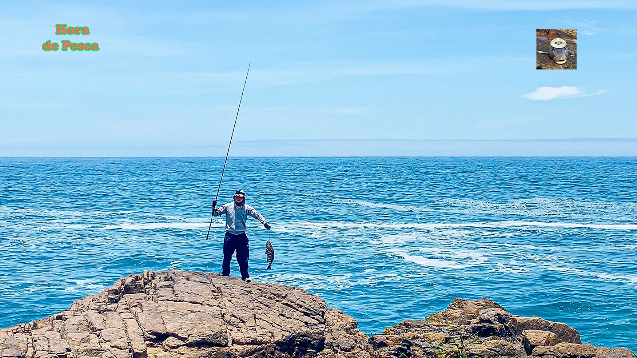 Экстремальная прибрежная ловля: гигантский групер выжимает из удилища все соки