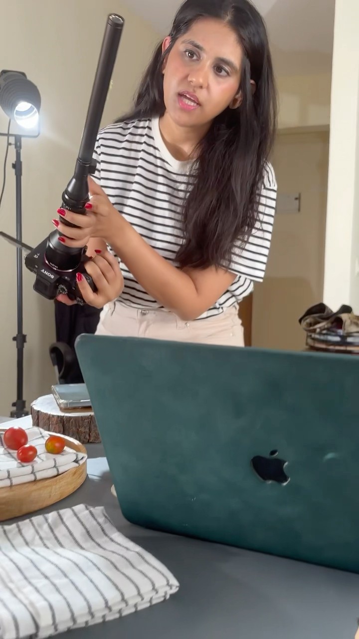 Behind the scenes from my shoots ✨? #bts #commercialshoot #cinematic #advertising #camera