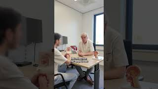 Deze Kno-Arts Zou Nooit Adviseren Om Dit Met Je Neus Te Doen...