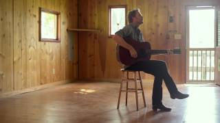 Hiss Golden Messenger - Mahogany Dread (Official Music Video) chords