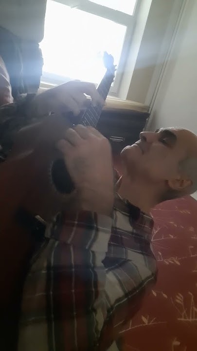 УКУЛЕЛЕ БАРИТОН! - YouTube