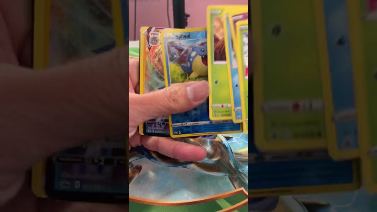 Ice Rider Calyrex VMAX Full Art Hit Pulled! Chilling Reign Pokemon Cards Opening!