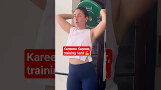 #kareenakapoorkhan lifting heavy weights for strength💪#fitness #workout #weightloss #shorts #fatloss