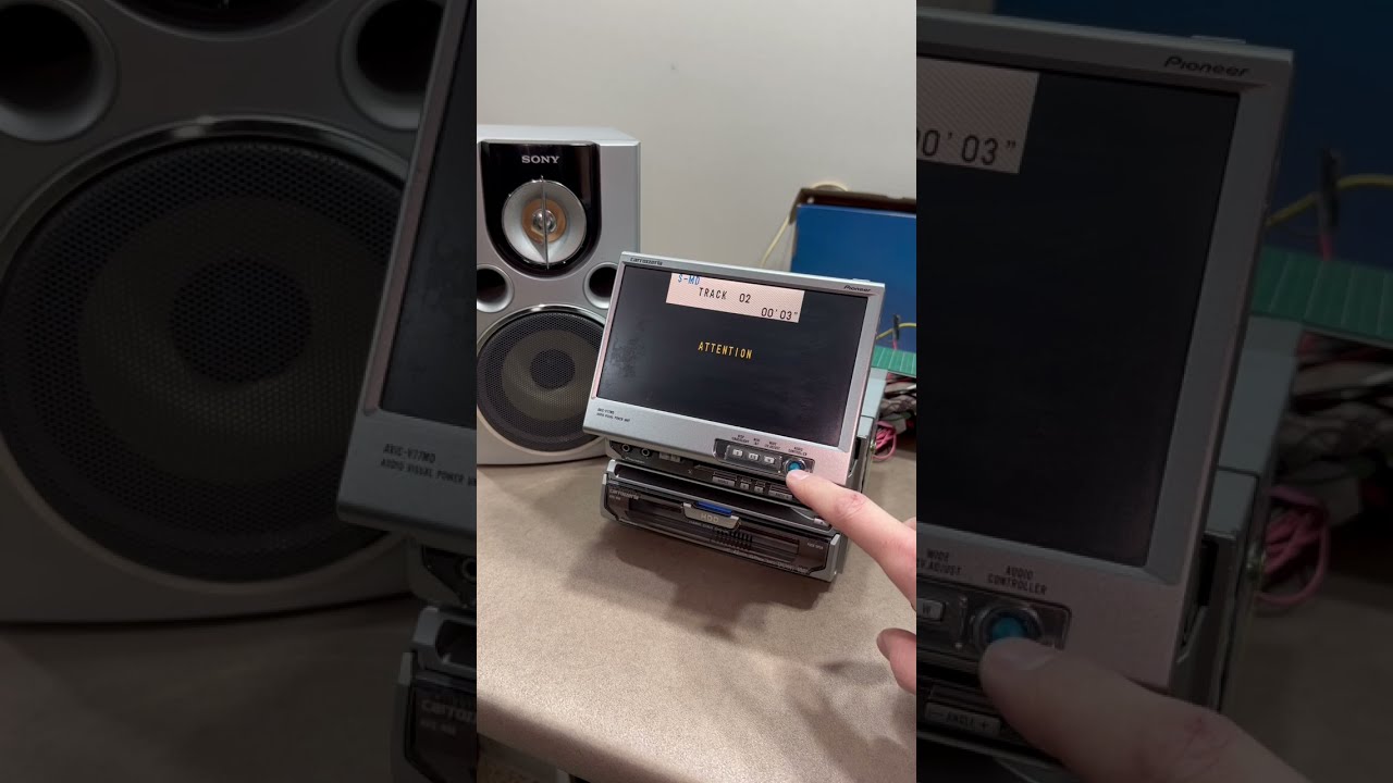 Pioneer Carrozzeria AVIC-M77MD AVIC-H99 radio md cd tv Pioneer Carrozzeria AVIC-M77MD AVIC-H99 radio md cd tv