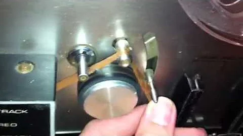 How to thread a reel to reel tape player.  Akai x201d vintage