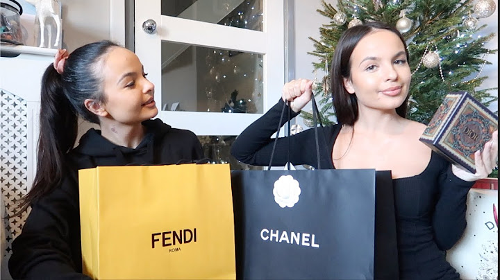 What I got for Christmas (GIFT SWAP WITH MY SISTER (NO BUDGET) - Ayse and Zeliha
