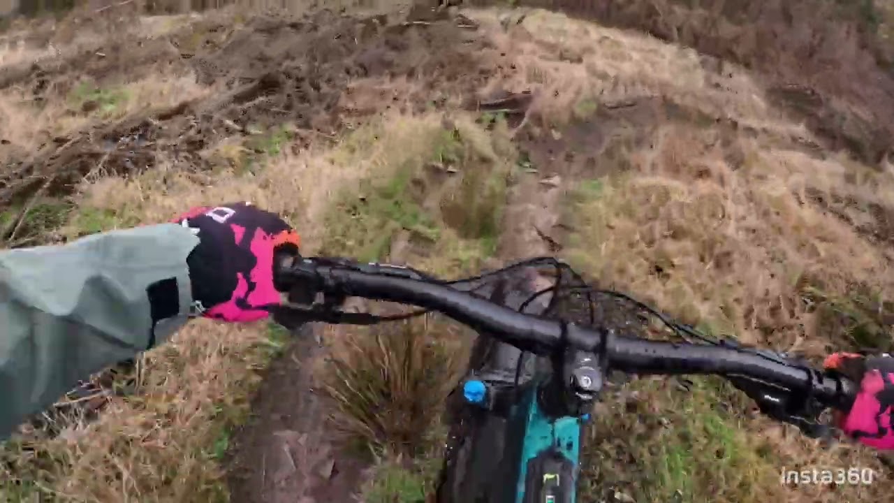 🎄Annual Macc Forrest Christmas eMTB slip and slide ride🎄