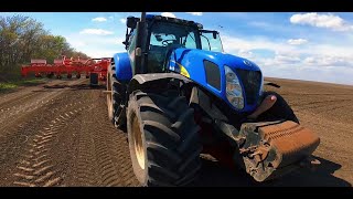 :       New Holland T7060