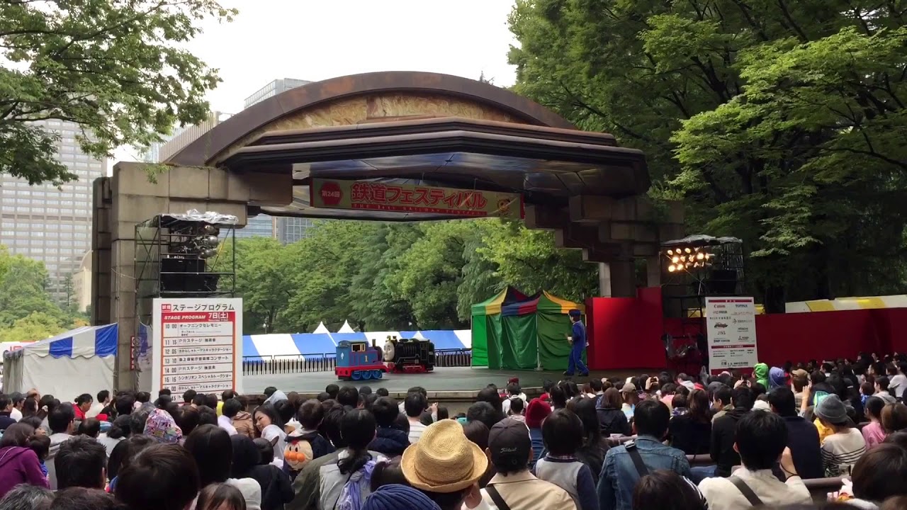 鉄道フェスティバル18 日比谷公園 2 3歳子連れで楽しめるポイントを 17年の様子を通じて解説 子連れパパママを応援する情報チャンネル 新しい東京発見 鉄道フェスティバル18 日比谷公園 2 3歳子連れで楽しめるポイントを 17年の様子を通じて解説 子連れパパママを応援する情報チャンネル 新しい東京発見