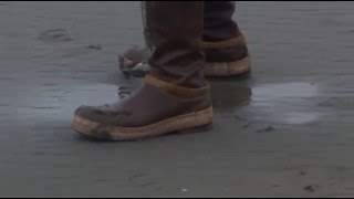 Digging and Cleaning Razor Clams