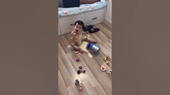 我是紅豆兒：我異常的沈著冷靜，用地板上的奶粉給我紅豆爸爸蒸了饅頭#shorts - 天天要聞